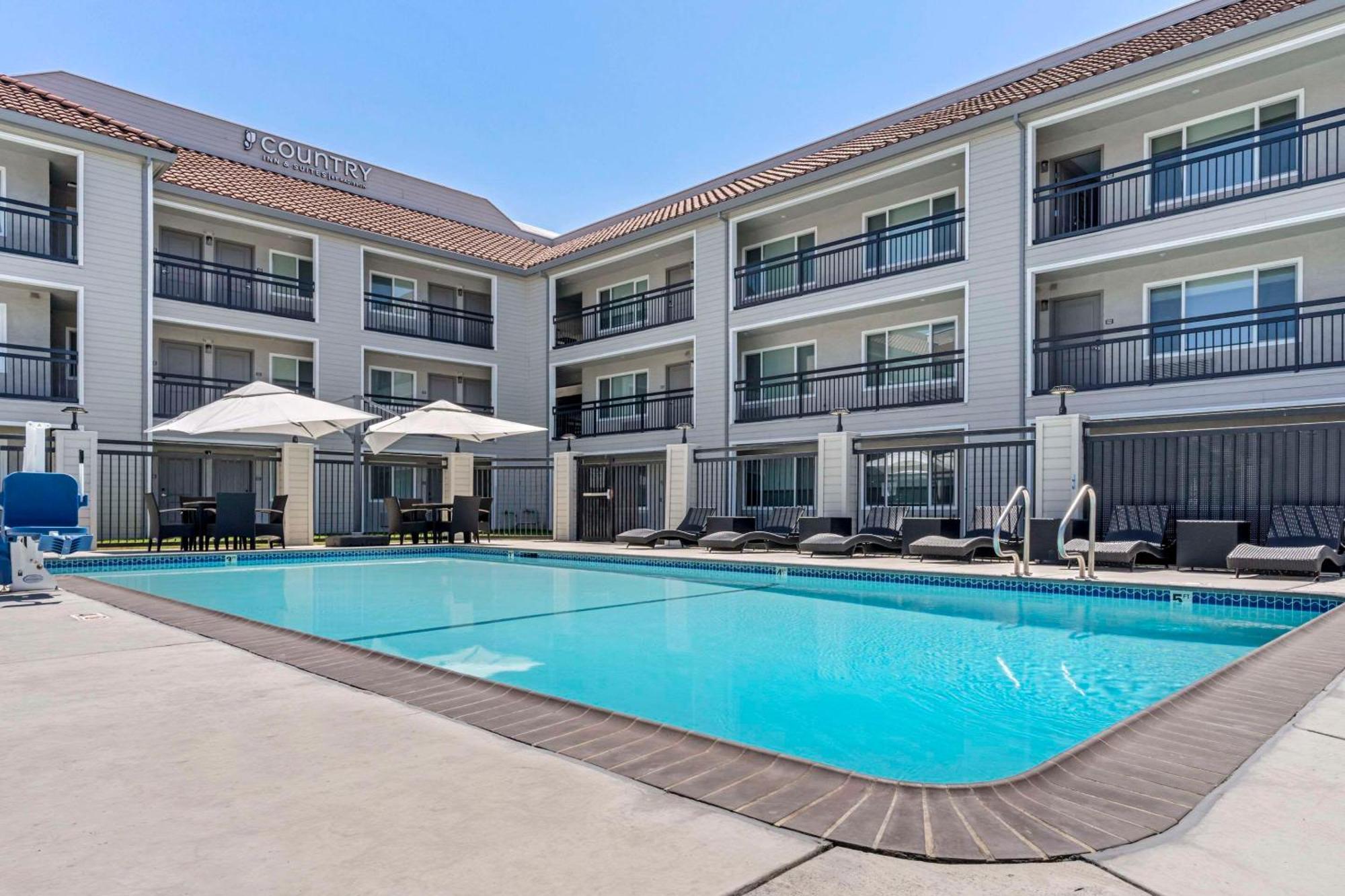 Country Inn & Suites By Radisson, Vallejo Napa Valley, Ca Exterior foto